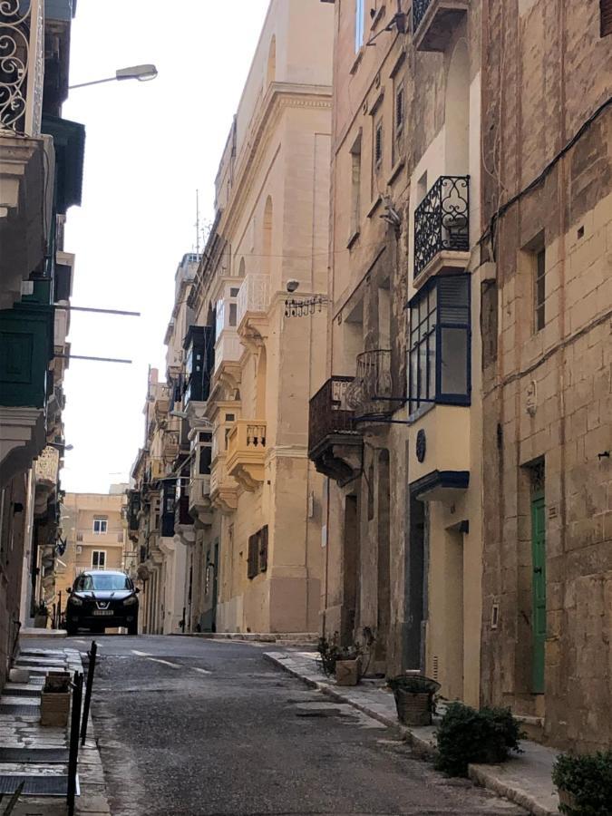 Apartamento Floriana Cosy Townhouse Exterior foto
