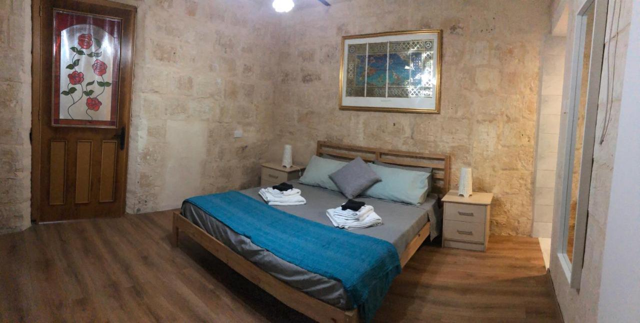 Apartamento Floriana Cosy Townhouse Exterior foto