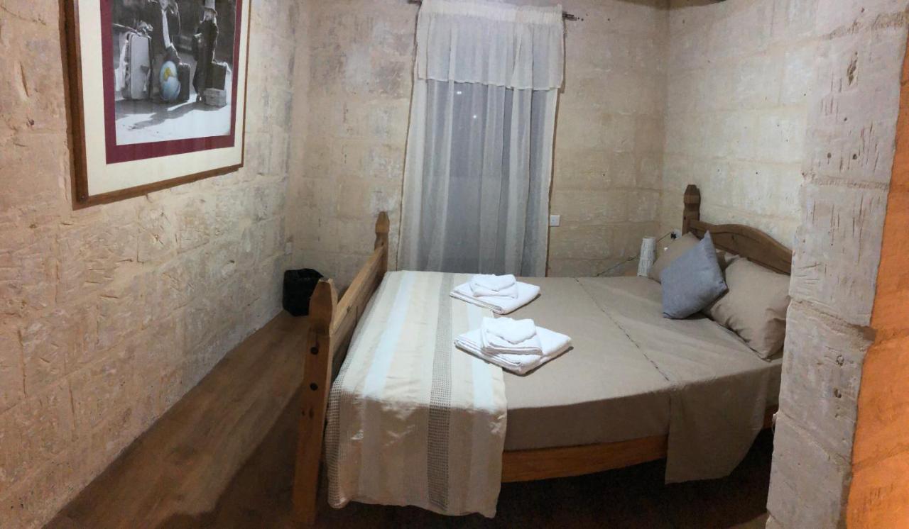Apartamento Floriana Cosy Townhouse Exterior foto
