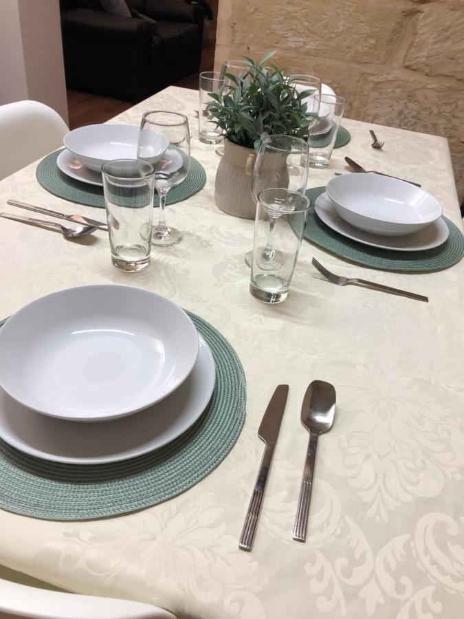 Apartamento Floriana Cosy Townhouse Exterior foto